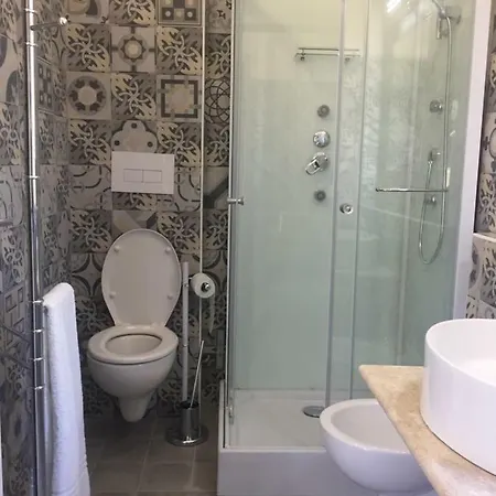 Sa Domo De Mannoi Su Catreathu Orosei