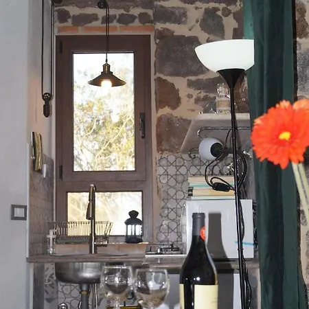 Sa Domo De Mannoi Su Catreathu Orosei