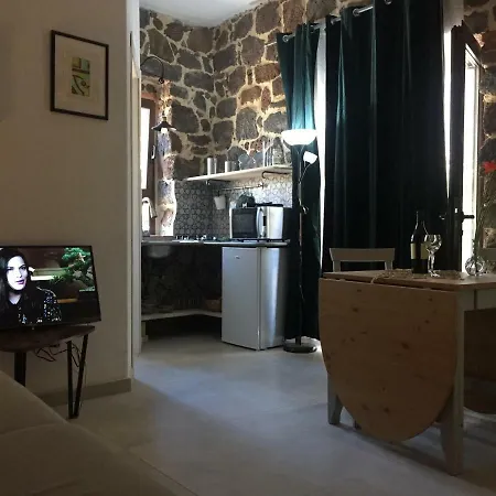 Sa Domo De Mannoi Su Catreathu Orosei