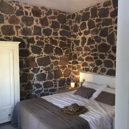 Sa Domo De Mannoi Su Catreathu